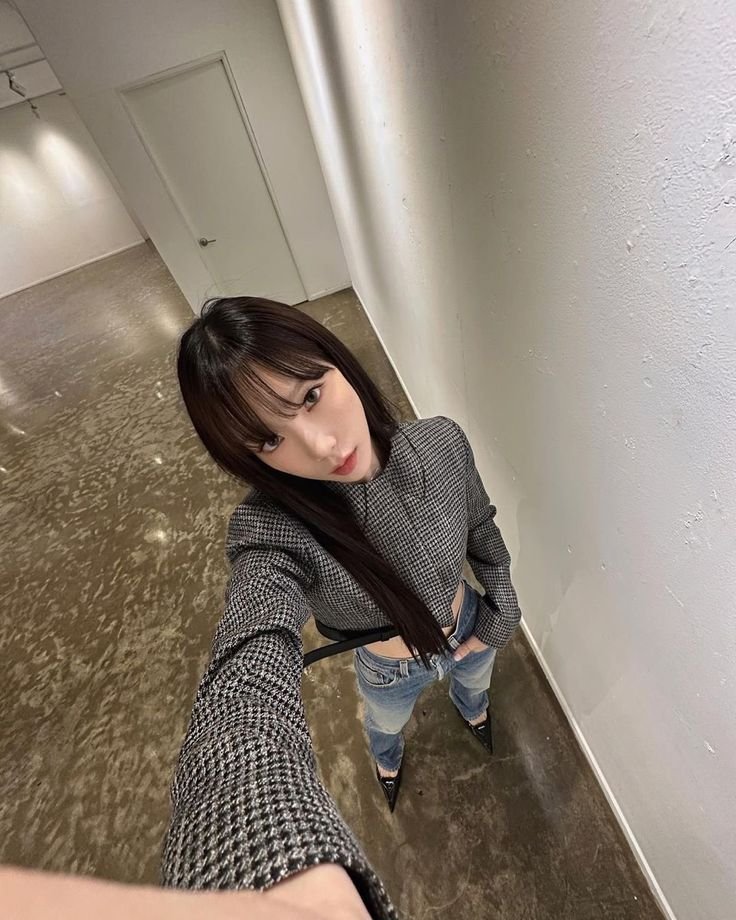taengooly tweet picture