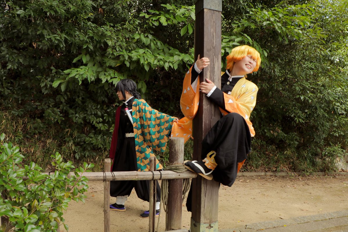 mame_sora028's tweet photo. 【鬼滅の刃cos】我妻善逸

冨岡義勇: ねるしさん@NeRuSi_cos
宇髄天元: 梅香さん@UMEnoZi_3

📷: れいらパイセンさん@r_e_i_r_a_ 
📷: 淘汰さん@tohtaxx https://t.co/t683w732Vg
