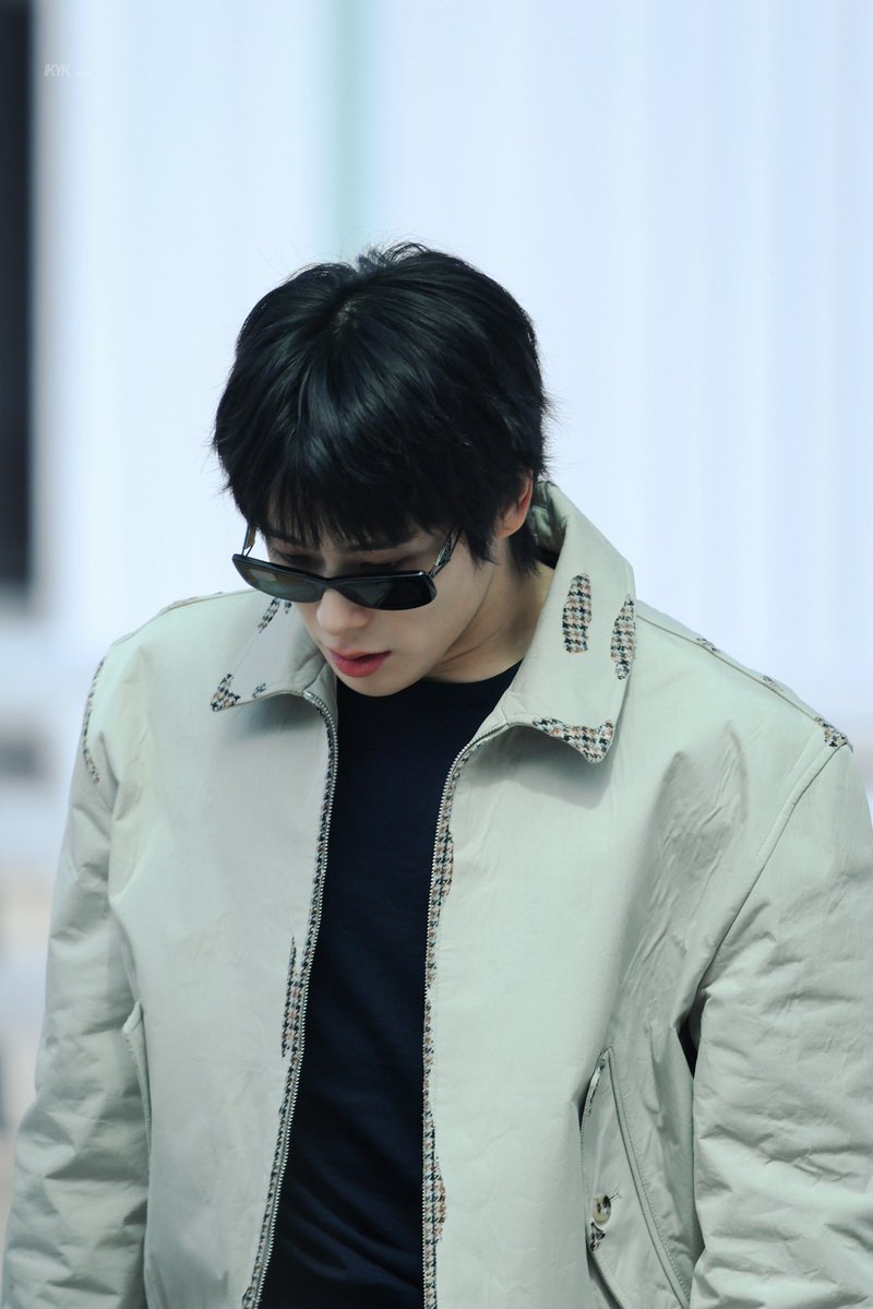 IKYK0214's tweet photo. 260921 #재현 

JAEHYUN RETURNS TO MILAN #PradaSS27 #PradaxJaehyun @Prada https://t.co/ukkrGt7hN0