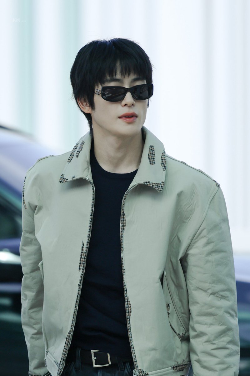 IKYK0214's tweet photo. 260921 #재현 

JAEHYUN RETURNS TO MILAN #PradaSS27 #PradaxJaehyun @Prada https://t.co/ukkrGt7hN0