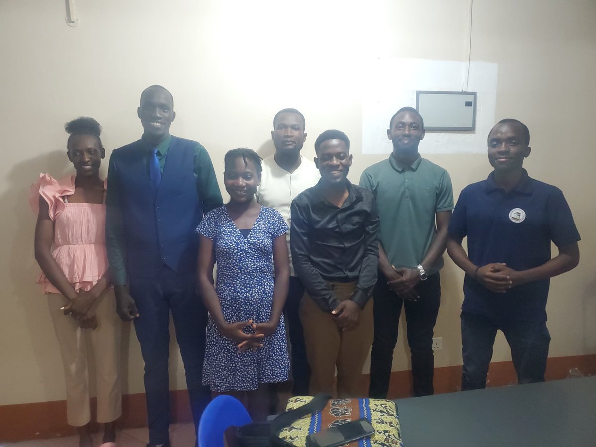 sampson256's tweet photo. Grateful for the engagements with Education Student Leaders @bugemacampus  and @MuteesaIRoyal  University the past week under the UESA banner.
Meaningful conversations on leadership and the shared realities facing teacher trainees.
Campus by campus, we continue to show up. https://t.co/d2F2ZThnTv