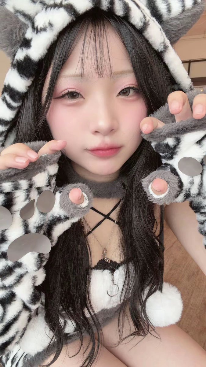 ux_ku673's tweet photo. いん🐈⸒⸒⸒⸒
今日は23:00までがおがおしてる🐯🤍 https://t.co/nzFDKjum8a