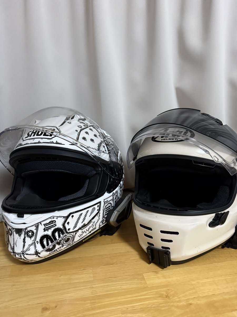 MT09TRC's tweet photo. 納ヘル!ショウエイのワイバーンゼロにフォトクロミックシールド✨
#SHOEI
#WYVERN0
#Arai
#RAPIDENEO https://t.co/jzXxWHftW6