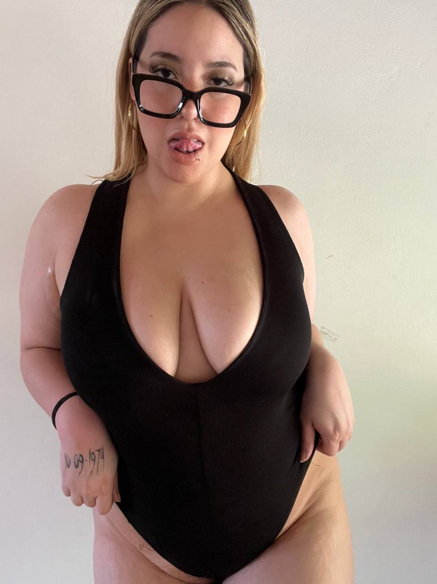 alinawahiwh's tweet photo. Mes formes vous choquent ou c’est juste moi qui manque encore de confiance ? Montrez-moi que vous aimez ce corps tel quel 🥺📷 https://t.co/mYnCA53GM2
