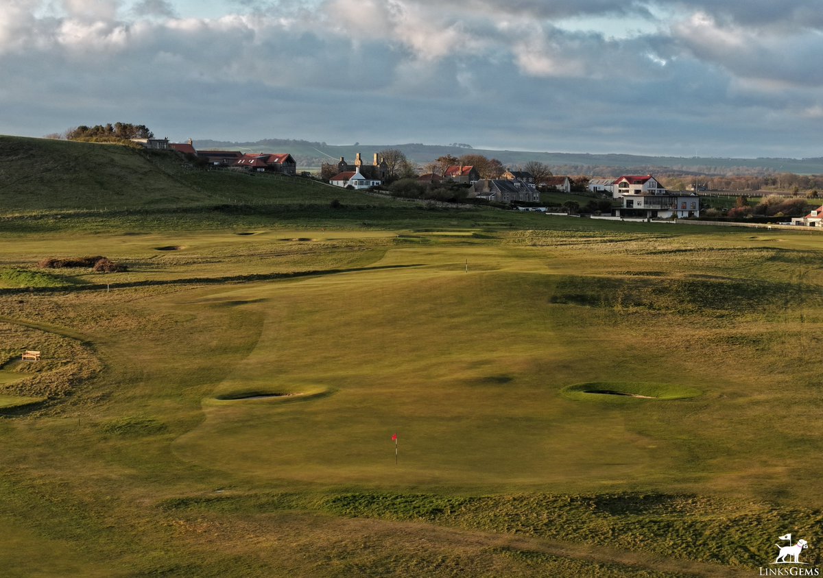 LinksGems's tweet photo. I challenge you to look at these photos of the links at Elie and not fall hopelessly in love with the place.

Only the coldest hearted golfer could possibly resist her charms.

You could never convince me that this isn’t one of the most pleasant places for a game of golf in the world.