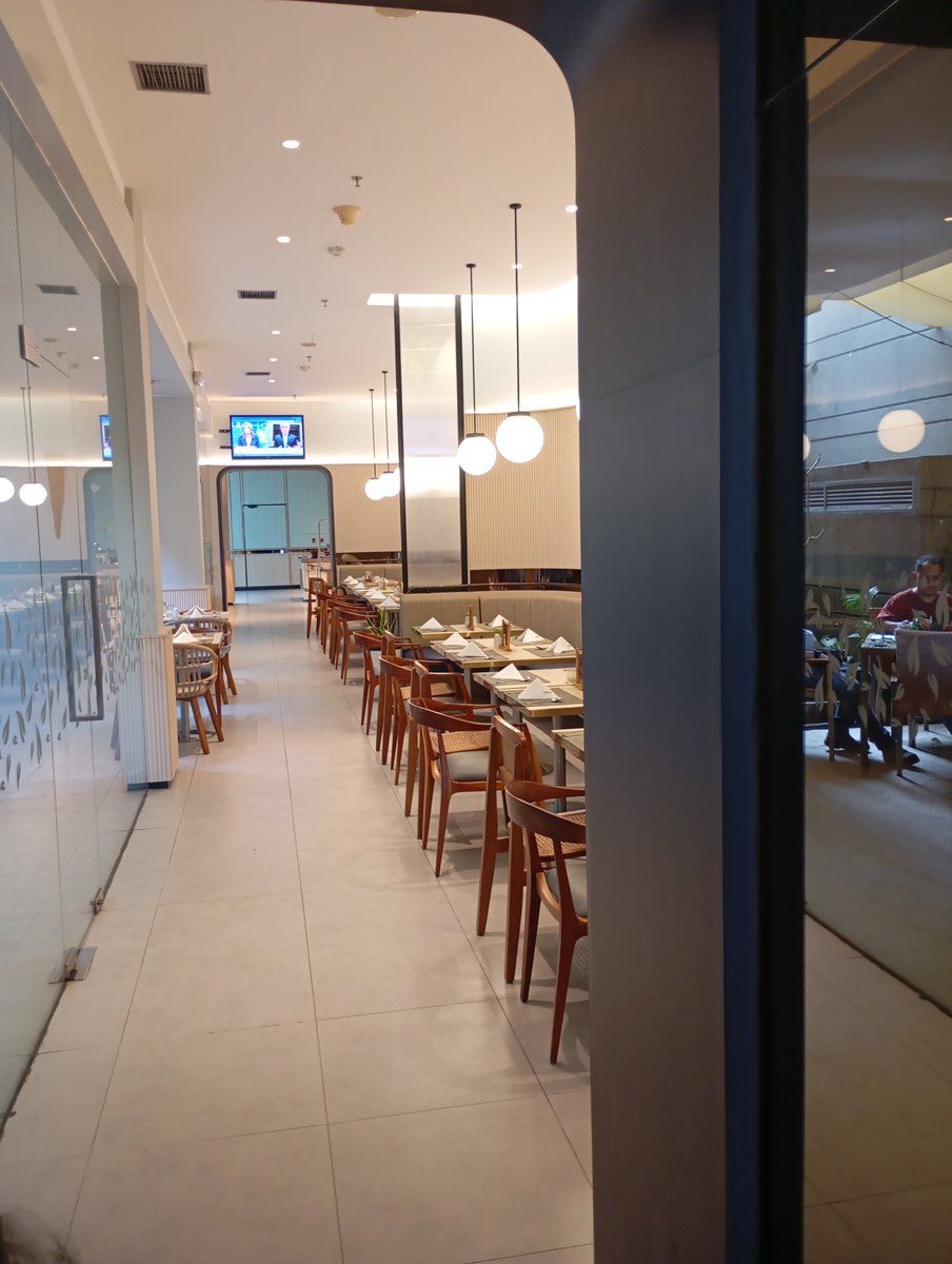 M4125H4's tweet photo. Midtown https://t.co/BA1yr9hRCq