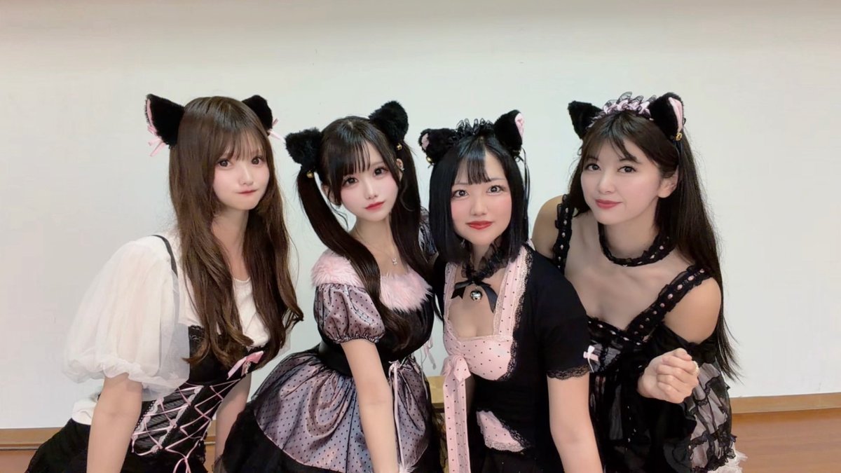 2_risa_5's tweet photo. 山形 #日本一の芋煮会フェスティバル 
渡邉歩咲ちゃんのステージにご一緒させていただきました🐈‍⬛🎀
Fumyuの皆さんともご一緒させていただきましたが、とてもかわいかった~🥹💕
一緒に盛り上がってくださった皆さん
声をかけてくださった皆さんも
本当にありがとうございました💓
また山形行きたいっ❣️ https://t.co/7PfsMx9mKg