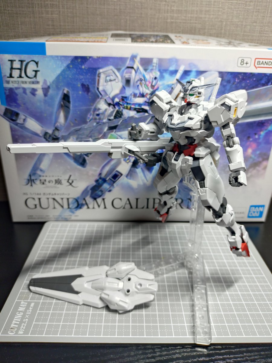 nat90485178's tweet photo. キャリバーンとりあえず2度切りで仮組み
これはカッコいい😆
＃ガンプラ https://t.co/4cQJ5vK3f6