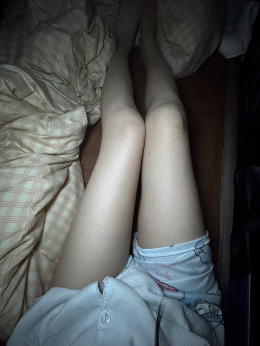 saobimugou91's tweet photo. 有没有女宝宝和我聊天呀 一个人在寝室好无聊 https://t.co/5Ff9Ciqa8v