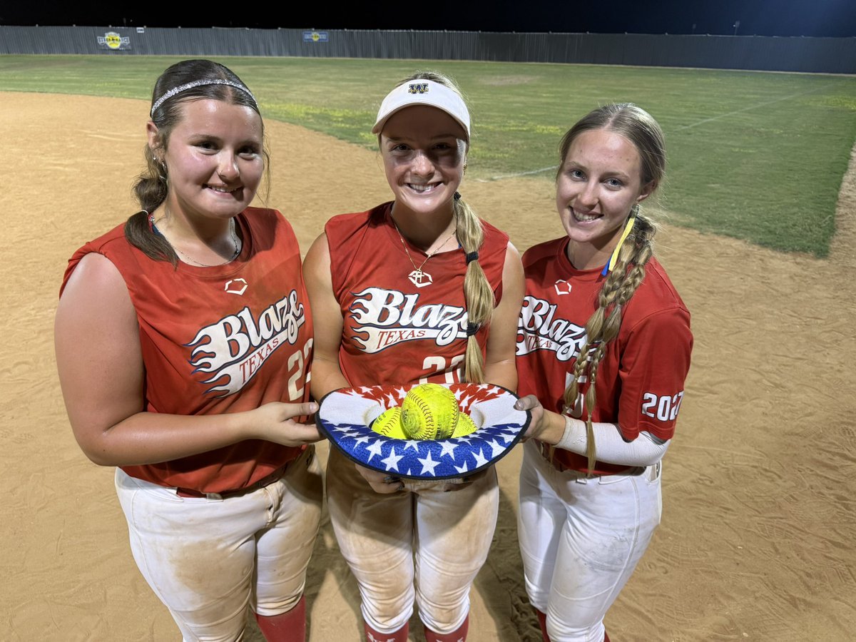 txblazeatxnat's tweet photo. 💣💣💣 2027s Winter Callahan &amp; Chloe Clark hit their second bombs of the weekend and 2028 Laynee Bretey added a laser over the fence as well today!  Keep it up ladies!!!💣💣💣

@winterc2027 @ChloeClark2027 @LayneeBretey11 

@SoftballWayland @TAMUKSB @OKWUeagles_SB @StMUsoftball https://t.co/a0DJQLq81A