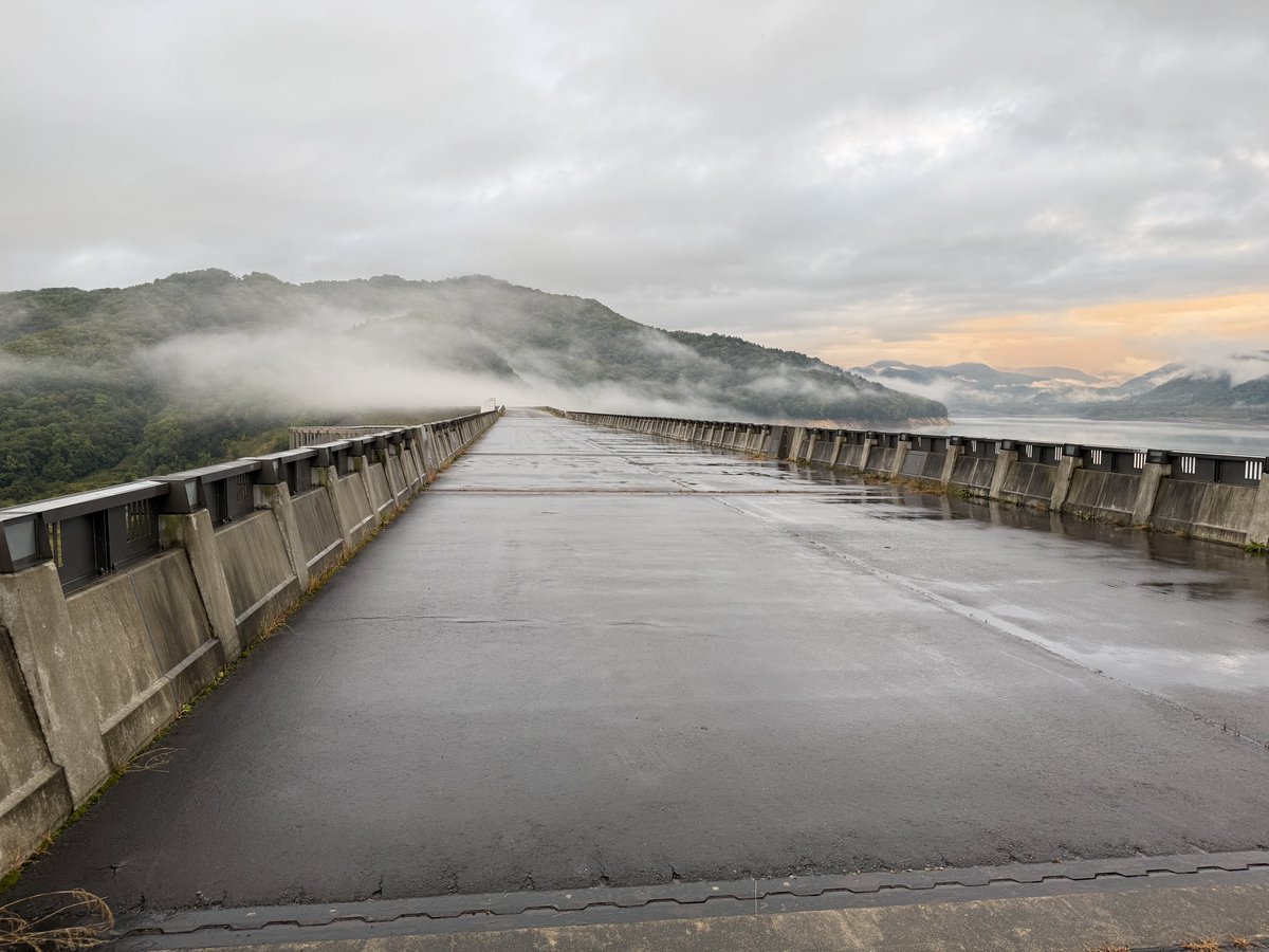 yasuHejira's tweet photo. 遺影に使った写真は2024年の9月に自分が撮ったものです
お父様に報告
いい写真でしょ
最後までスマホに残していてくれた https://t.co/BbFtbgBpUx