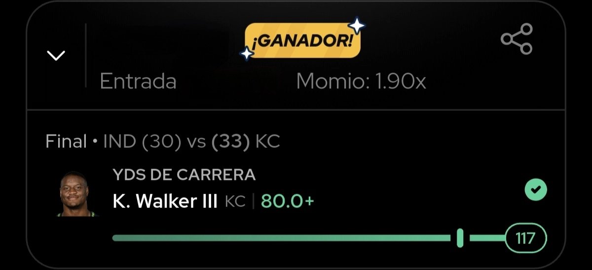 answerlou's tweet photo. Hoy todos cobramos con kenneth walker, cierto? 🤔😈 https://t.co/lozNZTYTBM