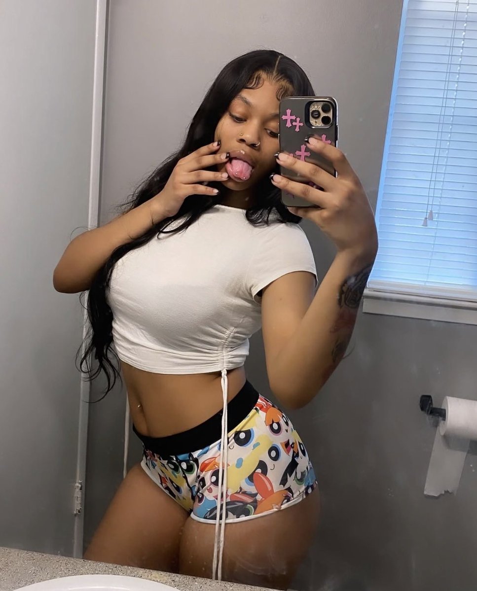 msmarshayyy1's tweet photo. 💦 https://t.co/U7SoI91CNk