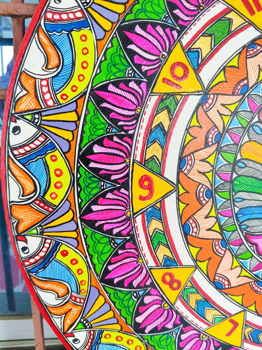 mithilakritihub's tweet photo. Watch..... as we bring this traditional mithilaart peacock motif to life with vibrant colors. Each stroke is a tribute to our heritage.
Wooden wall decor plates with mithilaart.
#walldecor #wallplatesdecor #mithilaart
#indianart #artprocess #handmadeinindia https://t.co/KgfzcvANbW