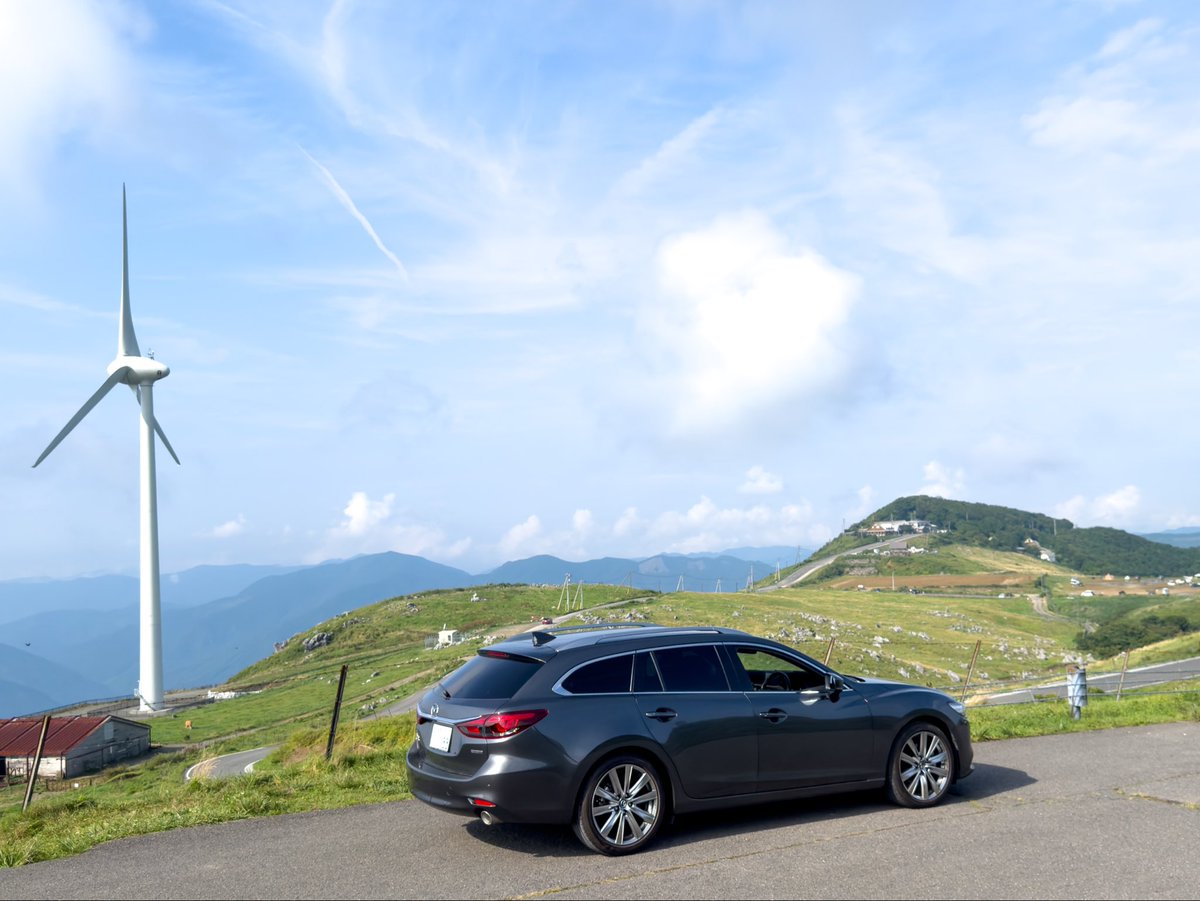 850t_'s tweet photo. ディーゼル+ステーションワゴン
いわゆる"神車(かみぐるま)"お探しの皆様。

ぜひmazda6もご検討ください。
満タン1000km以上走れます。

岡山↔︎福岡往復で燃料代6000円です。 https://t.co/MuJrBxYCfe