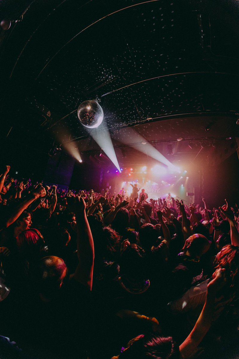 YAGI_MICHAEL's tweet photo. 9/20   ROTTENGRAFFTY

響都超特急TOUR2026
仙台Rensa
GUEST チャンス大城

チャンスさん
めちゃくちゃ面白かったです���
ありがとうございました😊

photo @kawado_photo https://t.co/e5urRGM1SC