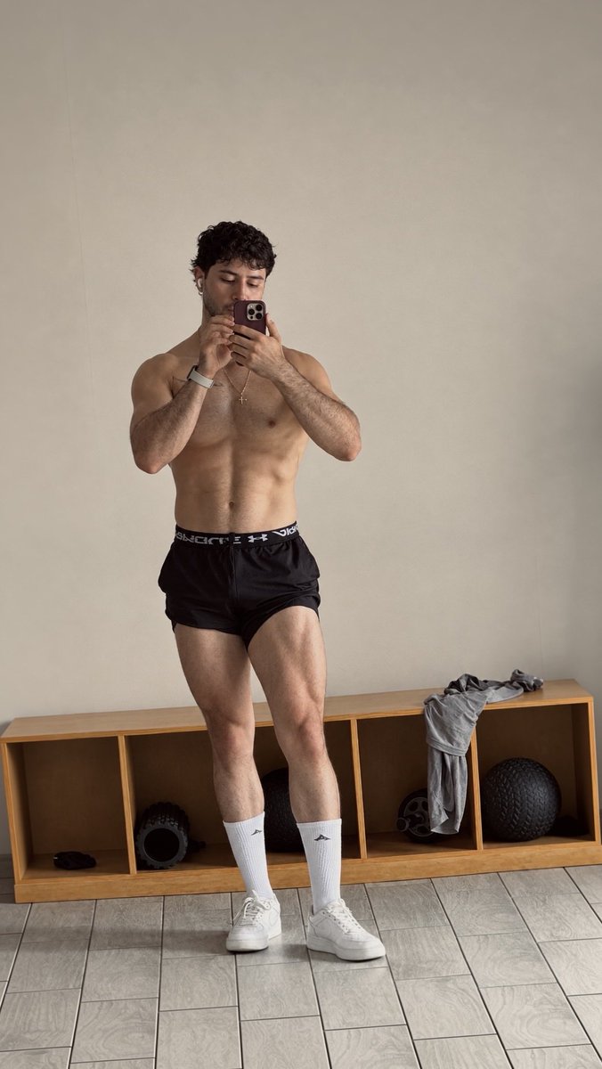 Jorgenuzmx's tweet photo. Feeling sexy 

#abs #fitnesss #mexican https://t.co/izBQfLQz0L