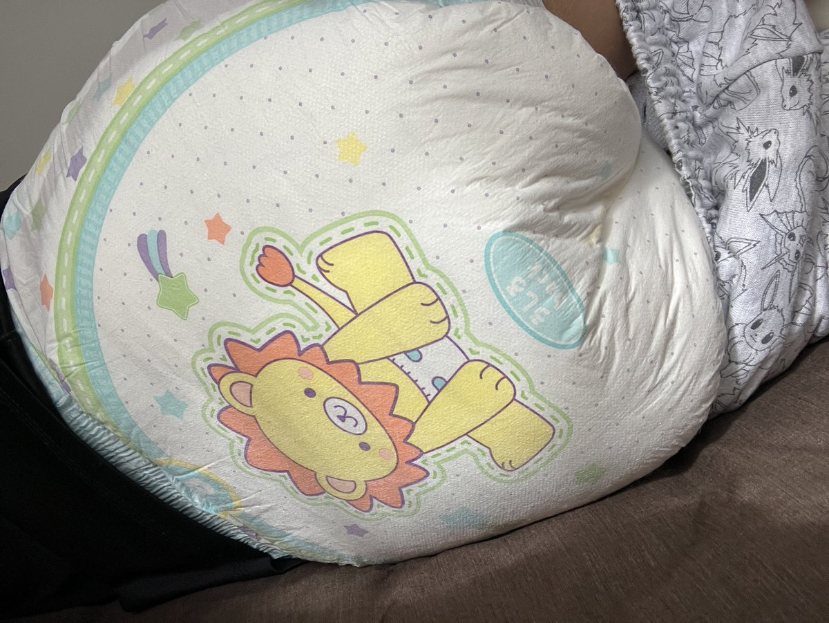 moko_omu's tweet photo. 出る前に起きれたし、布団汚してないから実質おはさら！
ちゃんとおむつ替えはしたけどね✨ https://t.co/o6iF6zHpLg