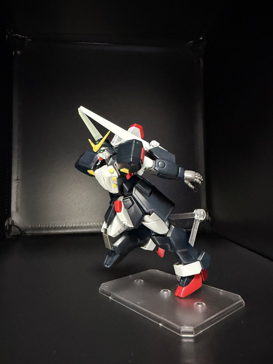 kasaomi100's tweet photo. 「人を信じる心があれば恐れることなど何もない！」
HGガンダムシュピーゲル組みました！
アンテナのシャー���化、リアスカートの黄色の塗装だけしてます！
手首パーツが持ち手(左右)・平手2��類(左右)・握り手(左右)・メッサーグランツ持ち(左右)・持ち手(右)と豊富です！
#ガンプラ https://t.co/ab9sL2JOqL