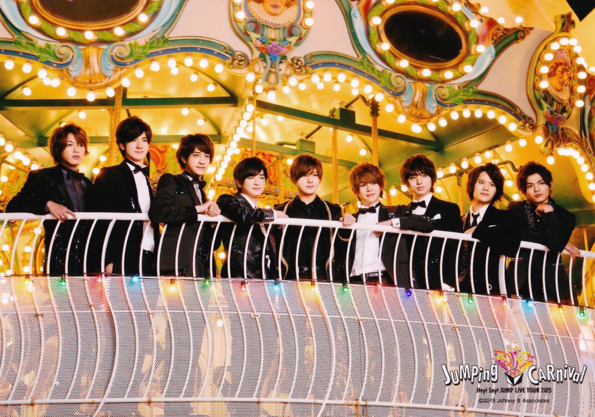 rinrin_min's tweet photo. じゃんぷちゃんの今日からの広告、これと比べると10年経ってもほぼ変わらないビジュアル。 https://t.co/kg5Jqfw0JJ