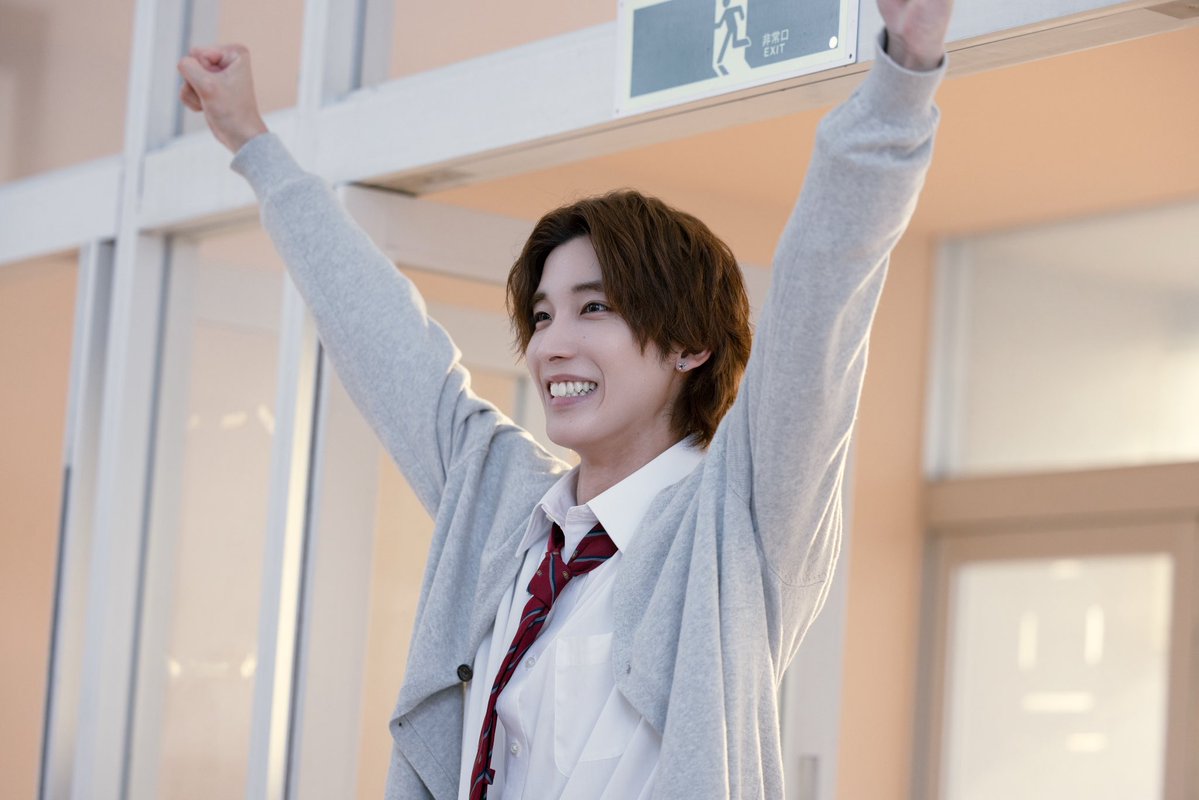 dramaDiVEP_ytv's tweet photo. ★★陽キャ集団にいる芹沢は、
　　　俺の前だと様子がおかしい★★

˗ˏˋ 🌟第𝟕話場面写真公開🌟 ˊˎ˗

放送をお楽しみに👀✊🏻

#陽キャ集団
#小泉光咲(#原因は自分にある。) #四坂亮翔
#木村魁希 #田中笑太郎(#DXTEEN) #葉山侑樹

読売テレビ ドラマDiVE枠
毎週月曜 深夜1時29分～

#PopularSerizawaActsWeirdAroundMe
