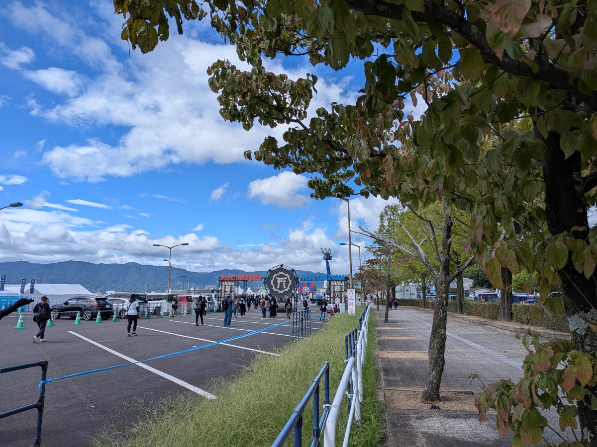 redpine44's tweet photo. 3日目

#フェストイナズマ https://t.co/HKo5oBbVlP