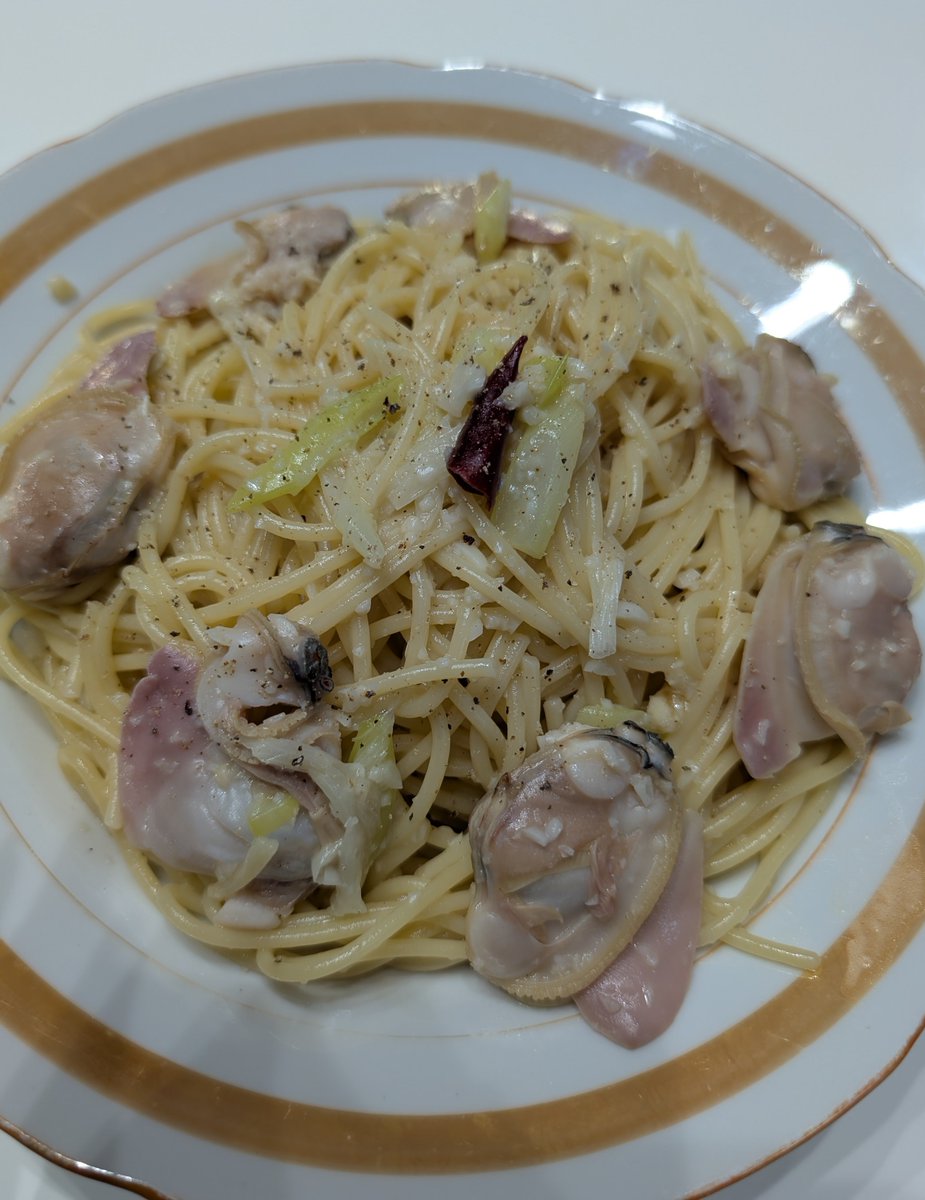 Kazeha1992's tweet photo. お昼ご飯美味しかったけど作りすぎた〜🤣🤣🤣 https://t.co/fmPVEVrmRf