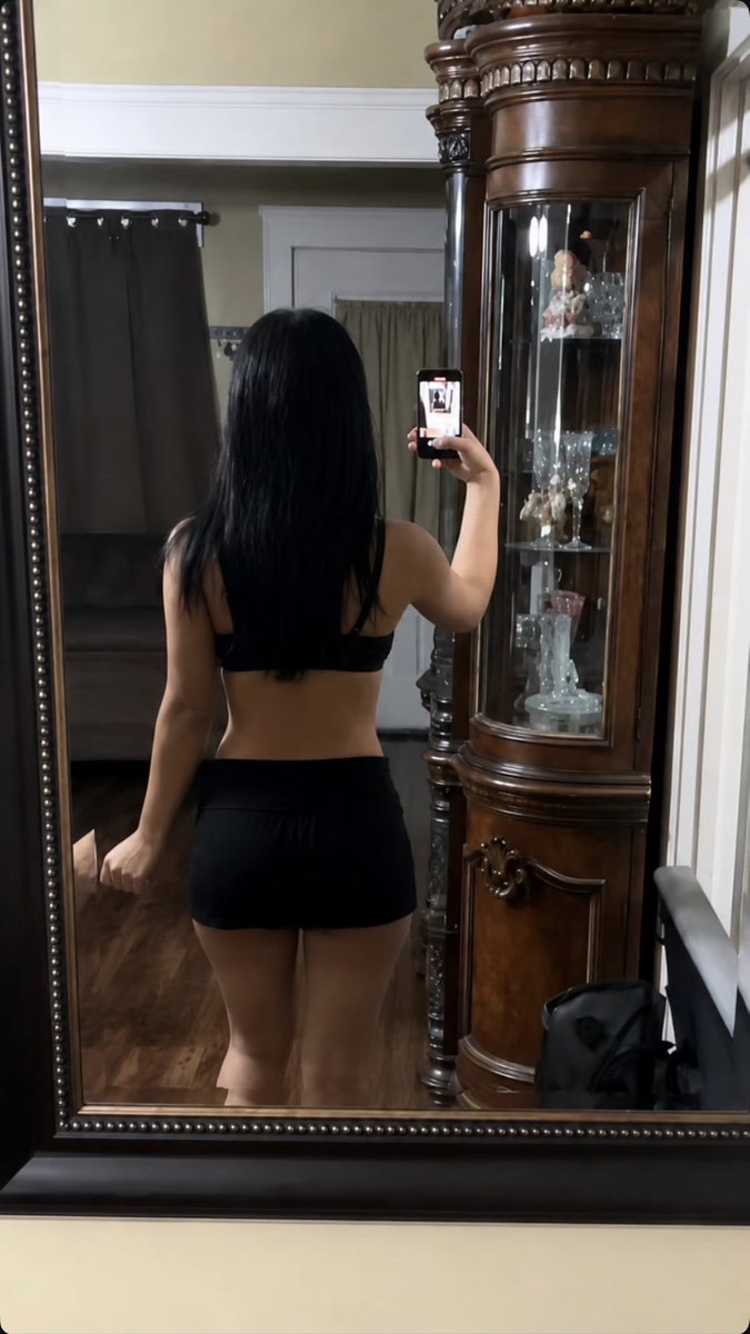 Jayiqfbm's tweet photo. Who would steal my Latina irl https://t.co/VQxAlRoTJ0