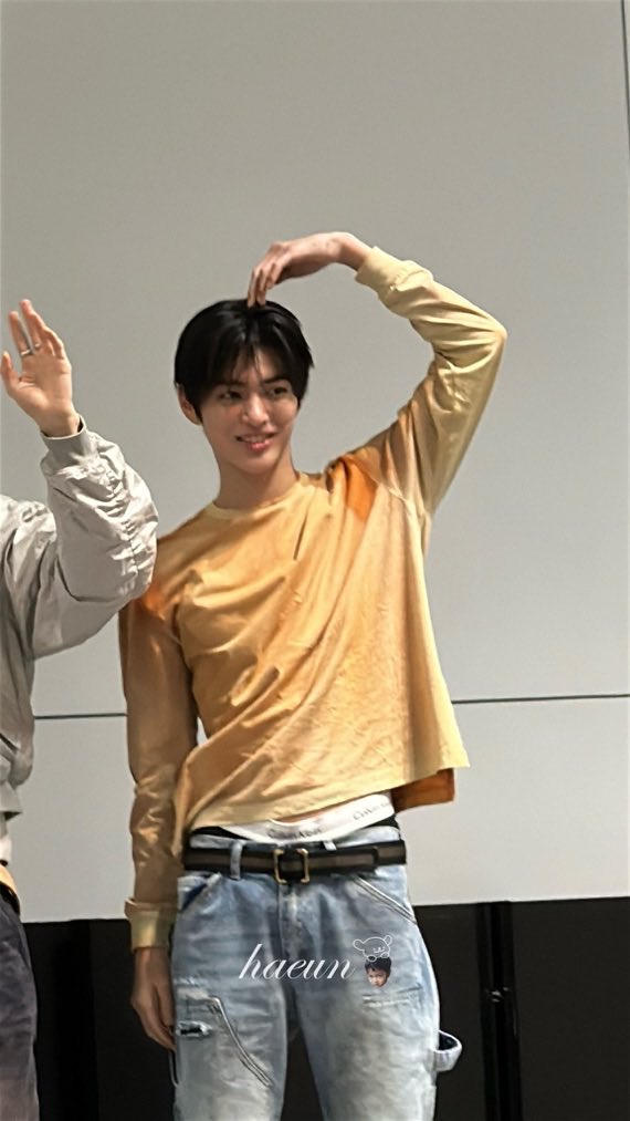 babykonomega's tweet photo. 아저씨 팬티 입고 갓구나
어쩐지.아침에 찾을 수 없었어 https://t.co/Kbud6KM7VI