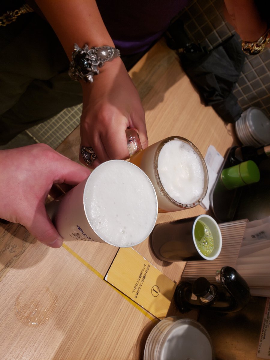 niigata765's tweet photo. アメさんと

めちゃくちゃ飲み食いしすぎてバンドリの特典31枚アメさんがゲットしてたw https://t.co/vub8TfoGFR