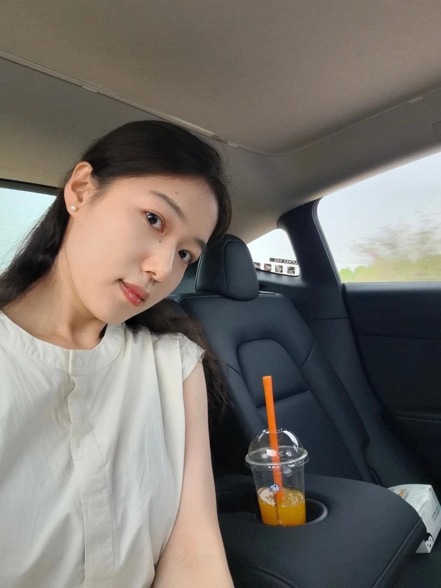 DorisShawtii's tweet photo. 可以尝试接触下，我不是卖 要做到互不干扰 分寸感很重要，喜欢礼貌的 https://t.co/WDeASO7IoD