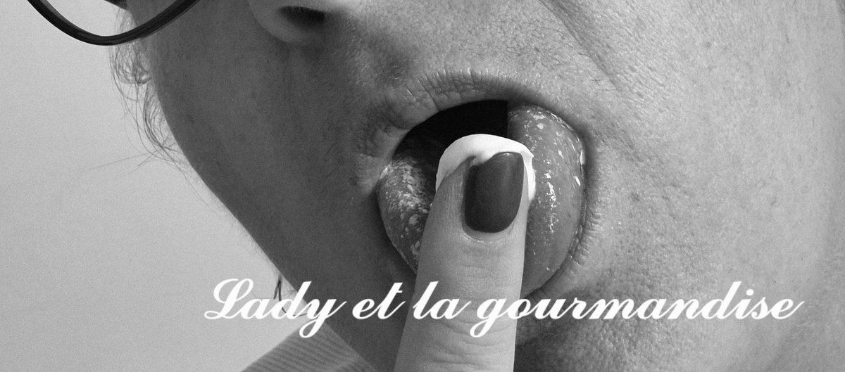 LadySpade75's tweet photo. Bon lundi à tous. 
Ma semaine des péchés commence 
Petit clin d'œil à @BdpChatigre qui m'a aidé à commencer la semaine. Il sera en cage toute la semaine. Ce n'est pas pour me déplaire de le savoir d'ailleurs 👿. Ma semaine va t-elle le faire succomber ? 🫣 https://t.co/tJzNuUYdb8