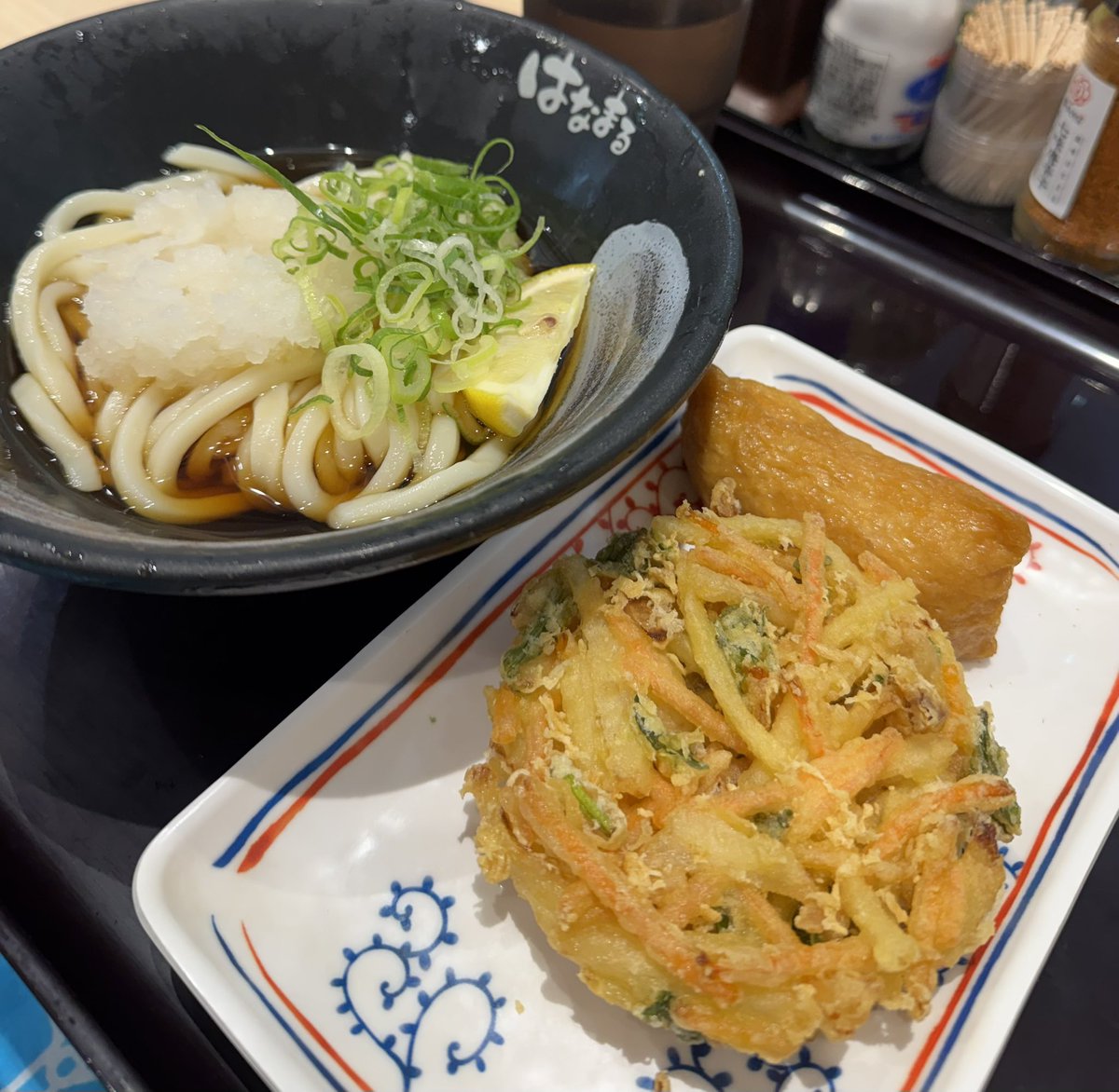 peko248's tweet photo. 安定のチェーン店…笑。

まだ
地下鉄の構内から出ていないので🌀外の様子はわかりませんが...
空腹で外へ出るより安心👍✨

 #大バカは自覚済み https://t.co/adngRzgXbI