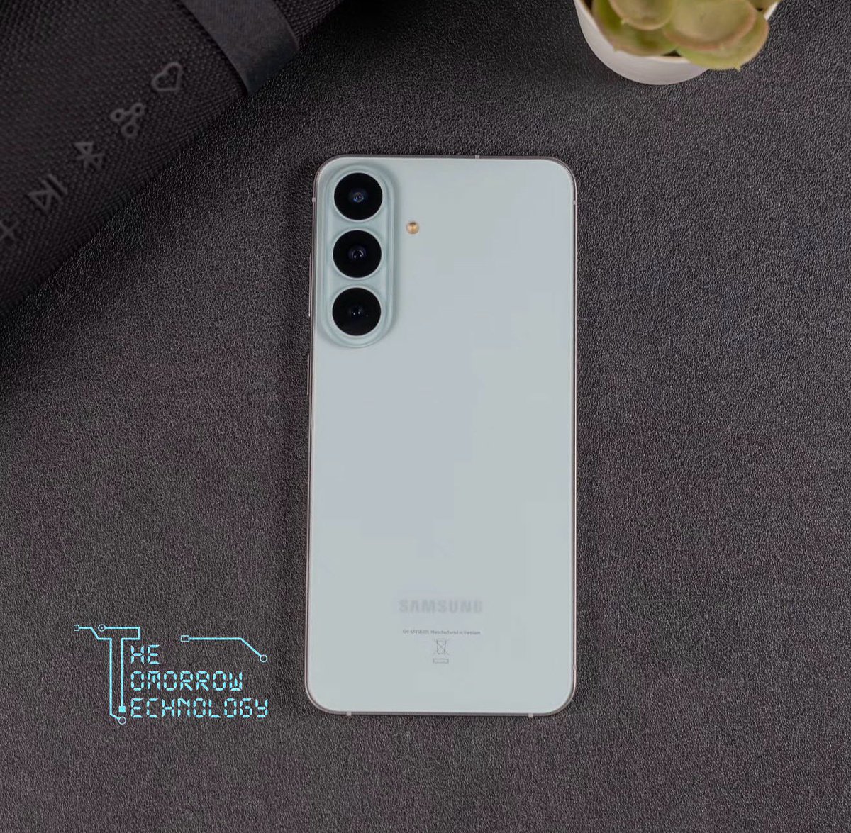 TheTomorrowTech's tweet photo. The GALAXY S26FE
8GB/256GB @Ksh.85500
+2 years samsung warranty!!
-0705596611
@ItsMainaKageni @Classic105Kenya #MainaAndKingangi #TheWinnowingFan Tower of Babel Slogans Sio Agenda #theaxeattheroot https://t.co/lrBVaDUw2v