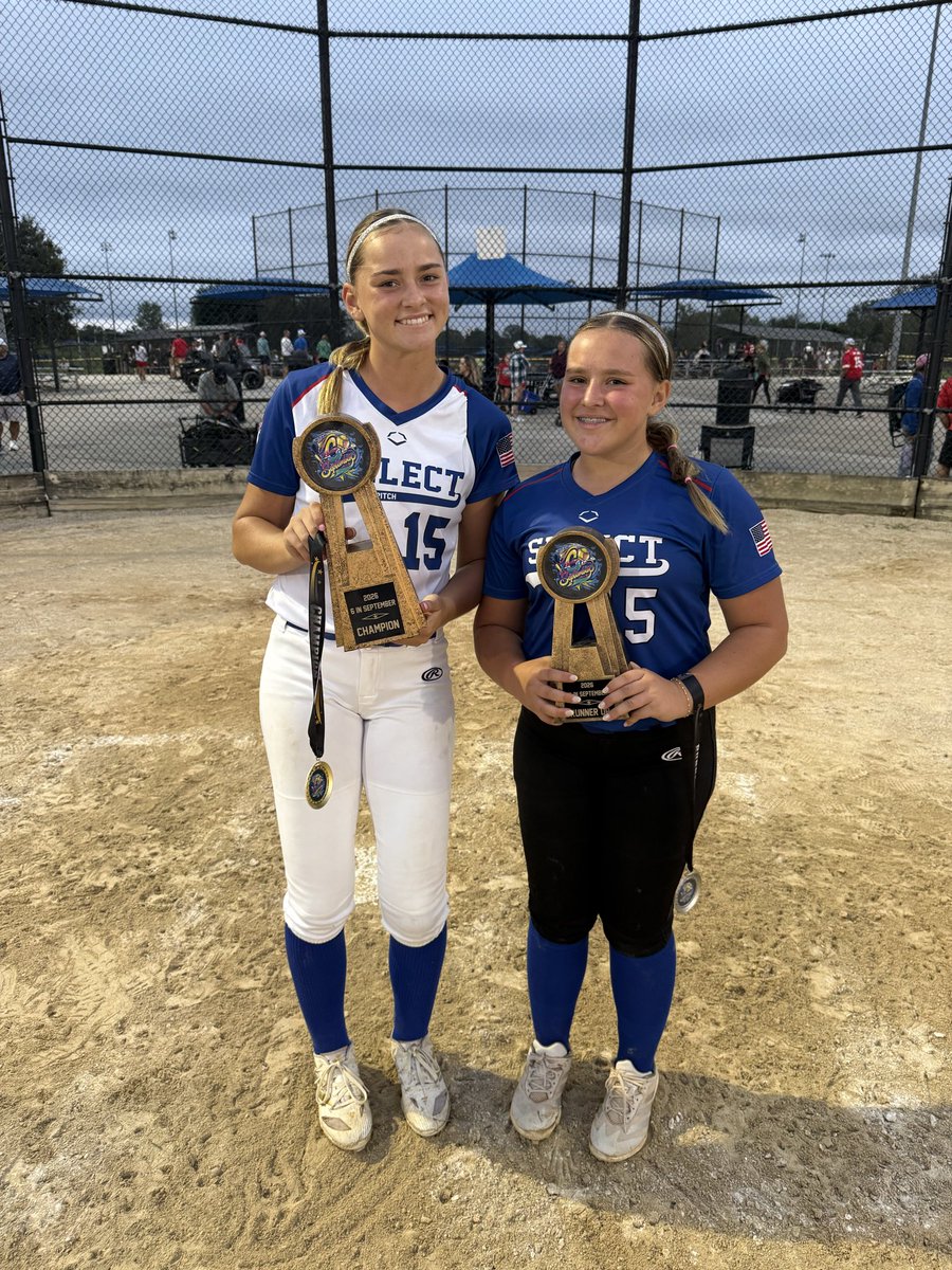 ReeseConverse's tweet photo. From home coming Saturday to championship Sunday. So lucky to play my own blood for the ship! 
@paytonconverse @ejonesrockchalk @SelectFP09 @316EliteSB @cnote1616 
@CoachGametSF @britnee_weber 

@tagupSoftball @DiamondAddicts @SoftbalAmerica @LineDsoftball @D1Softball @ExtraInningSB @d1fastpitch1 @TopPreps @sportsinkansas @MidwestPremierS @TCNfastpitch @PrepSoftball