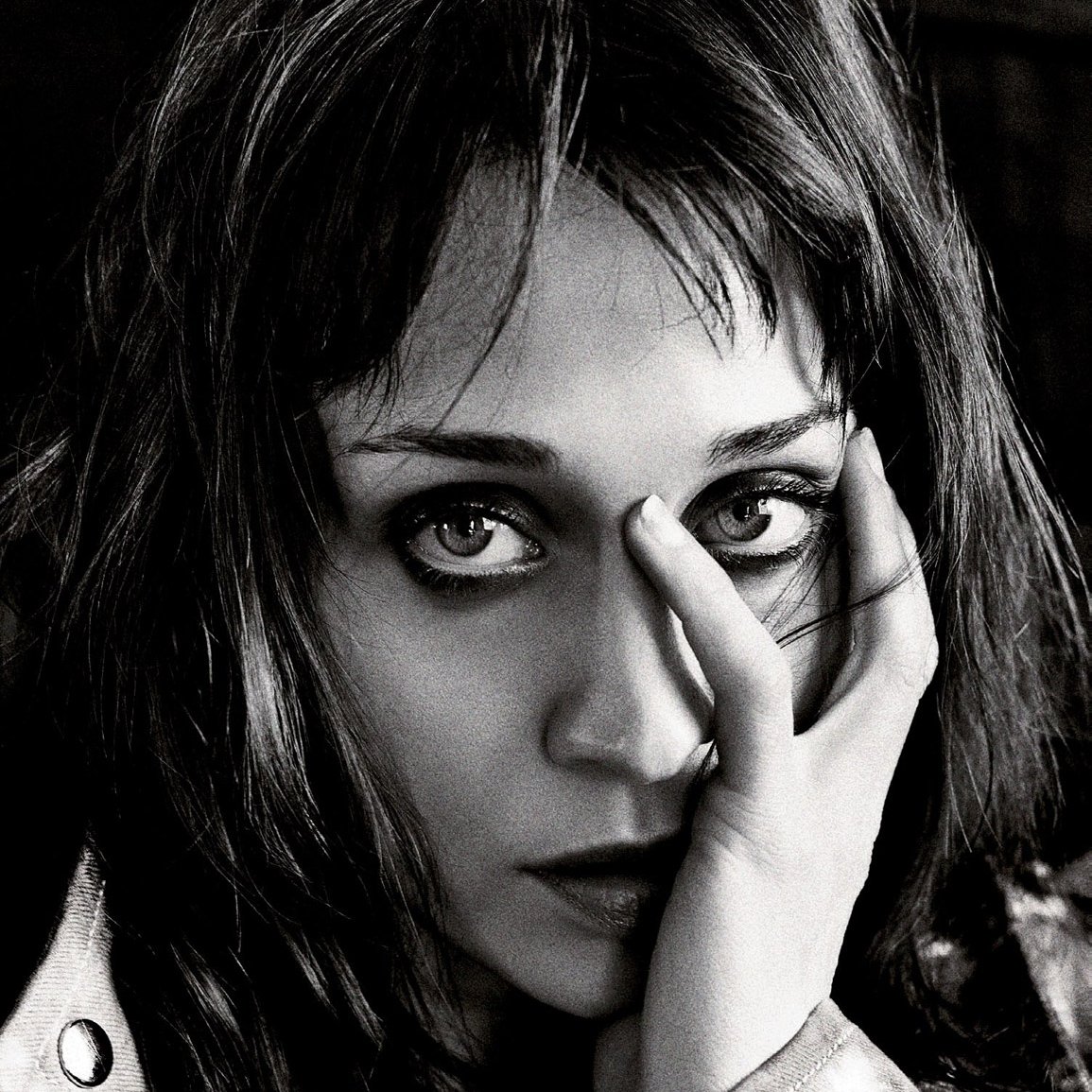 popzado's tweet photo. Fiona Apple simultaneously charts two albums on the Top Albums for the first time in her career:

#3 The Idler Wheel
#6 When The Pawn... https://t.co/5NBXrviXje