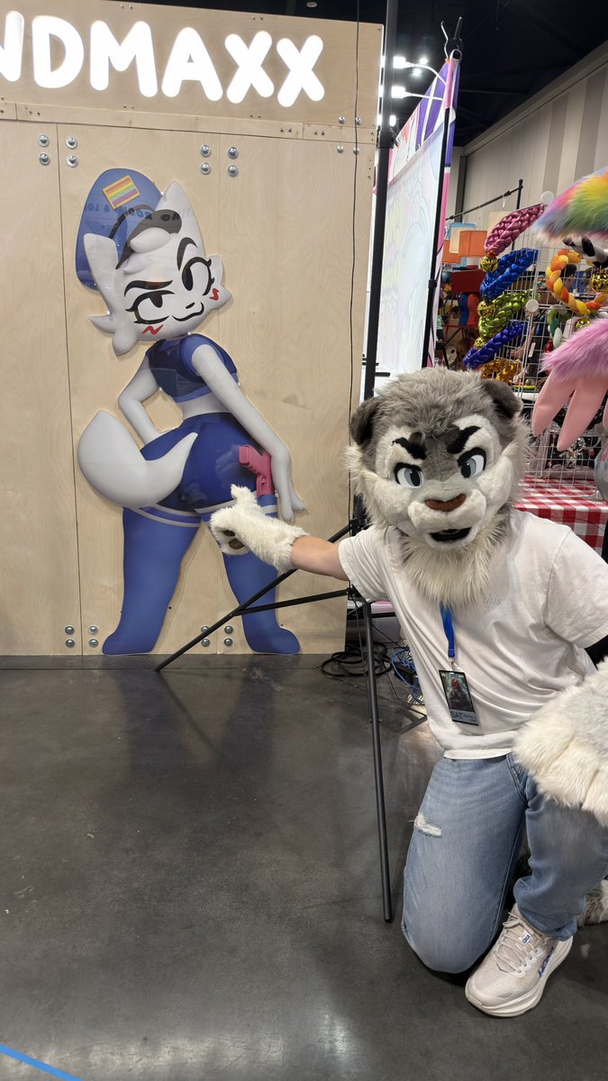 SterlingTheLion's tweet photo. Highlight of ASC @JunoandMaxx https://t.co/SLtC8X7oG1