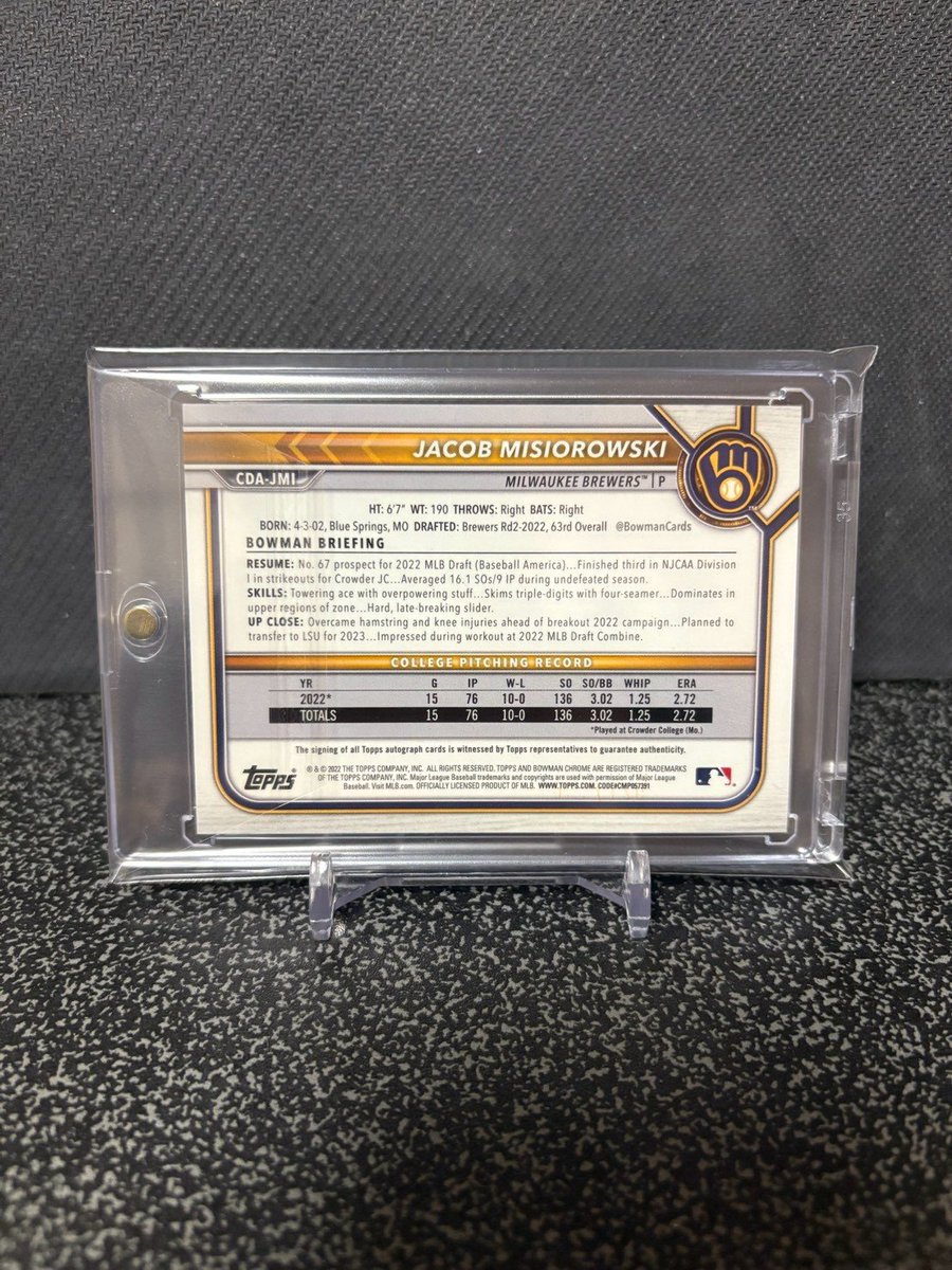 Memosn8g's tweet photo. Milwaukee Brewers

Topps Bowman
JACOB MISIOROWSKI 
1st bowman auto /150

Topps Bowman
ジェイコブ・ミジオロウスキー 
1st bowman 直筆サイン 150枚限定 https://t.co/Xt9mYFnNB4