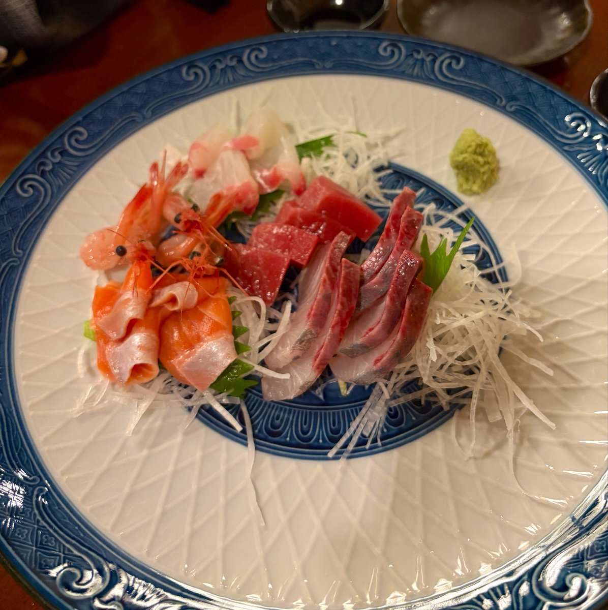 gull_111ln's tweet photo. 福井駅は海鮮ばけもん美味しかったです
みんな行って欲しいですね＾＾

ほんでほんで日本酒まで飲めるようになっちゃって幸せな2日間福井旅でした🍶 https://t.co/kjg07VNCSr
