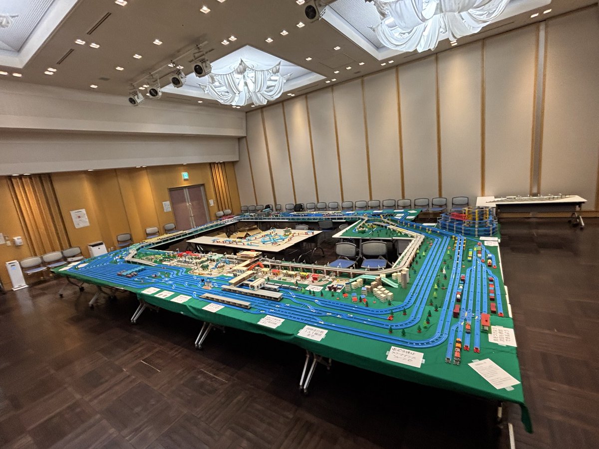 KR_PMODEL's tweet photo. 今日と明日開催のはしもと運転会6ですが、台風によりキャンセルが出たため、事前申込制ではなく入場自由になりました！！
もちろん、入場料無料です！！！
ぜひお越しください！！！
#はしもと6 https://t.co/XCgad4ioS5