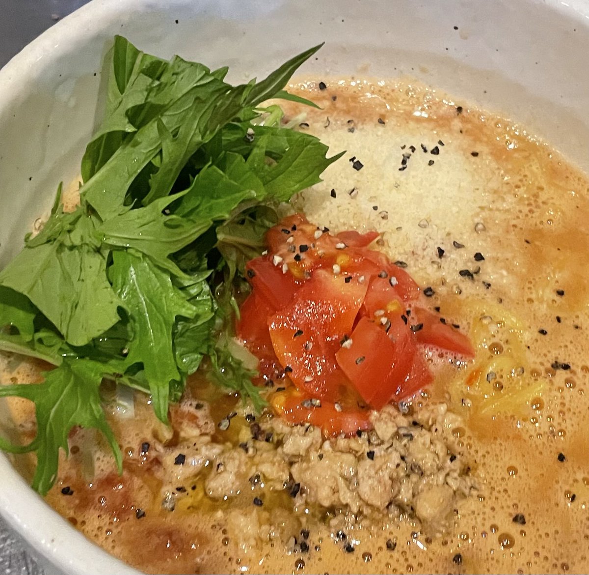 ramen_yagi's tweet photo. 期間限定トマト麺🍅
今年は10月31日(土)まで🗓️
#ラーメンやぎ 
#トマトラーメン 
#シントリコツ https://t.co/PNzhqBQbnh