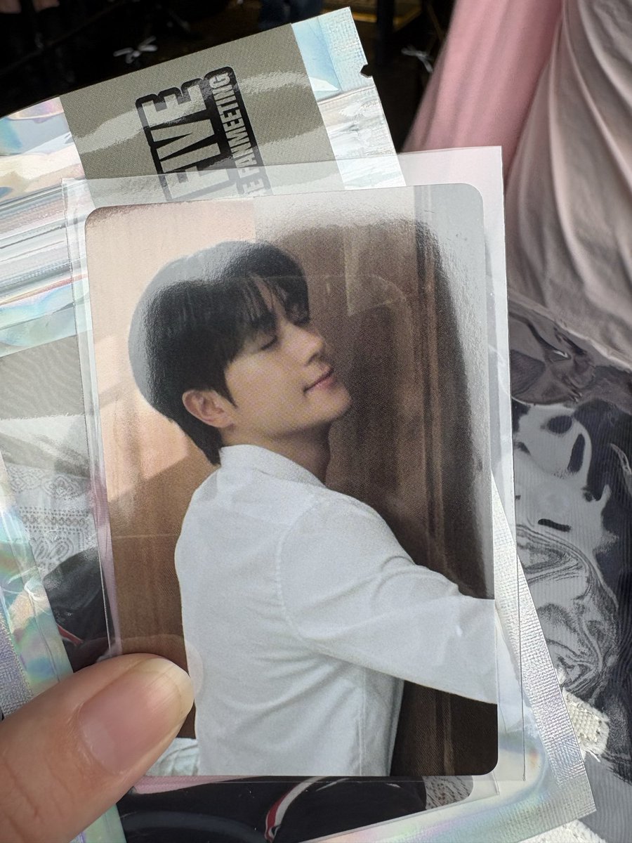 yhq_56's tweet photo. 2026 YOUNGHOON&amp;HYUNJAE FANMEETING ＜NINE TO FIVE＞ in Japan
THEBOYZ ドボイズ ヨンフン ヒョンジェ
MD 7000円以上トレカ　交換

【譲】ヒョンジェ
【求】ヨンフン

お気軽にリプ、DMお待ちしております
会場か郵便でも可能です。 https://t.co/anZqWTNZr5