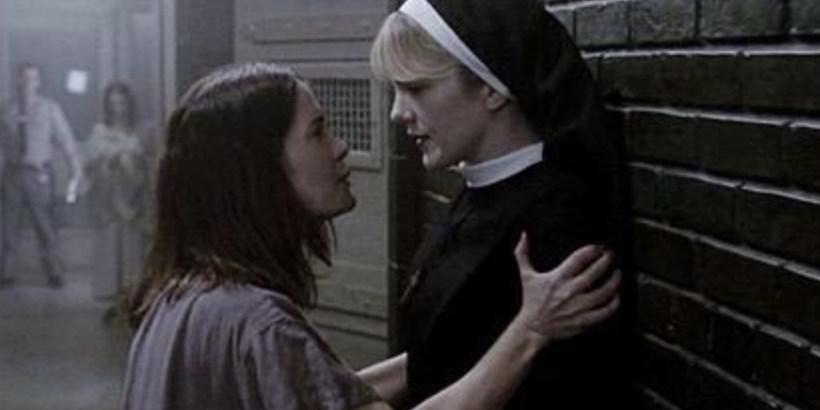 dykellisto's tweet photo. american horror story used to have sarah paulson and lily rabe having extreme homoerotic tension every season https://t.co/X3mpxbqMmg