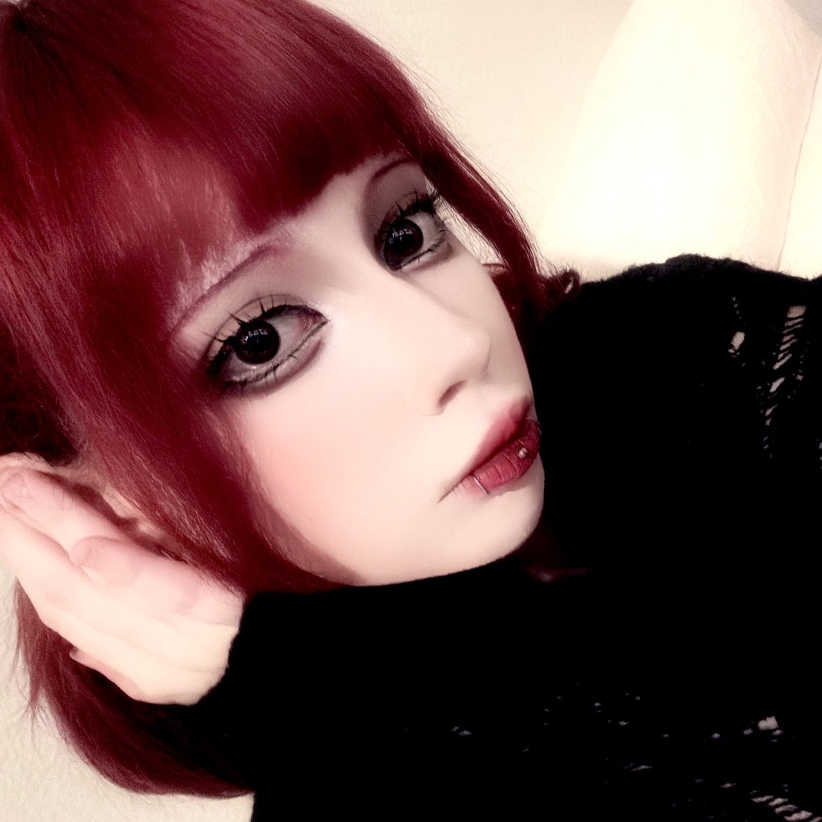 _InaDaize_'s tweet photo. 🩹 Red hair is the best thing ever ! https://t.co/g09LUFE3Ym