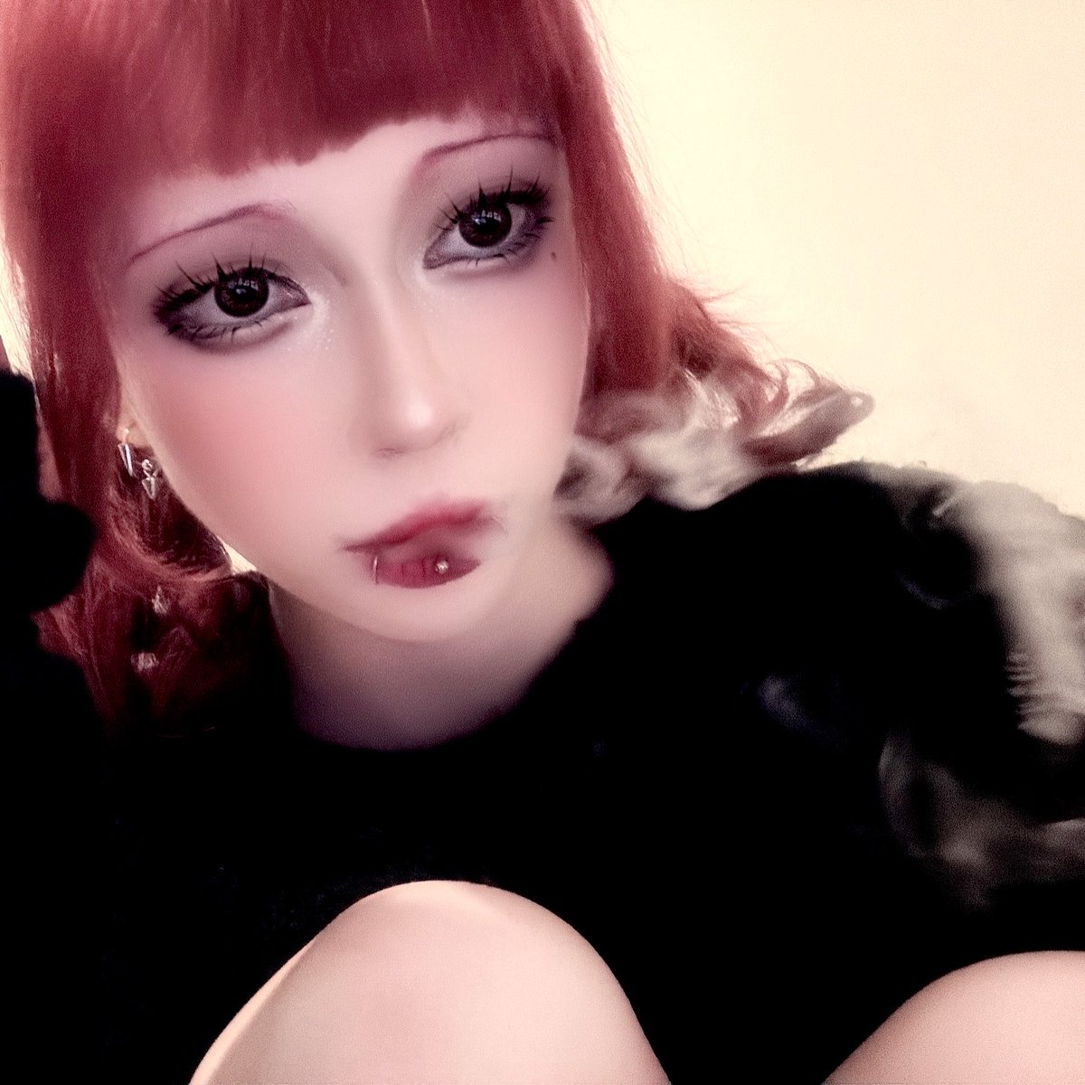 _InaDaize_'s tweet photo. 🩹 Red hair is the best thing ever ! https://t.co/g09LUFE3Ym