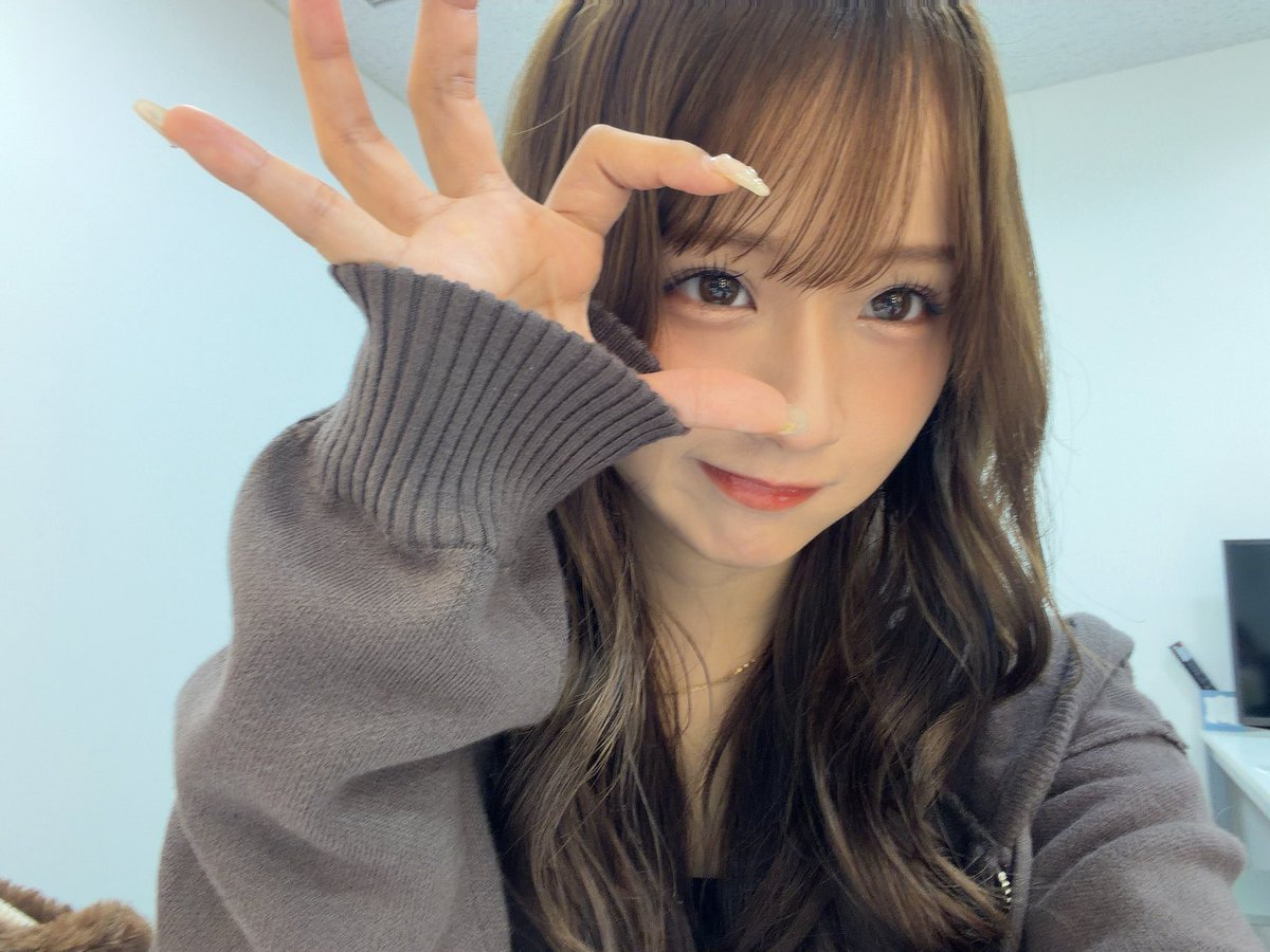 oshi_bijo's tweet photo. 森脇梨々夏さんのヴィジュ強すぎて
全国民推した方がいいレベル…😳
綺麗なギャルです😳

#森脇梨々夏 #グラビア
#abema https://t.co/qDfNNcY8pS