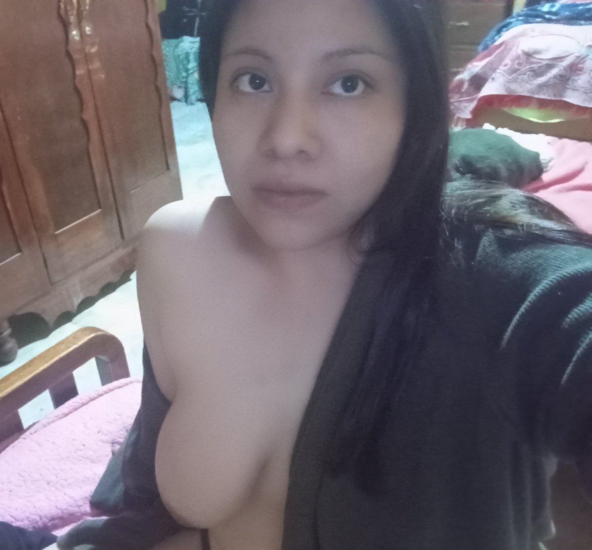 AngelGarhben's tweet photo. Tenho uma tesão muito forte agora🥵

Preciso de alguém para me deixar com fogo  🤤🍆 Você quer chupar minha buceta? 😛👅

#porno #sex #hotwife #sexylatina #fuck #bigtits #porn https://t.co/5hUvxymX41