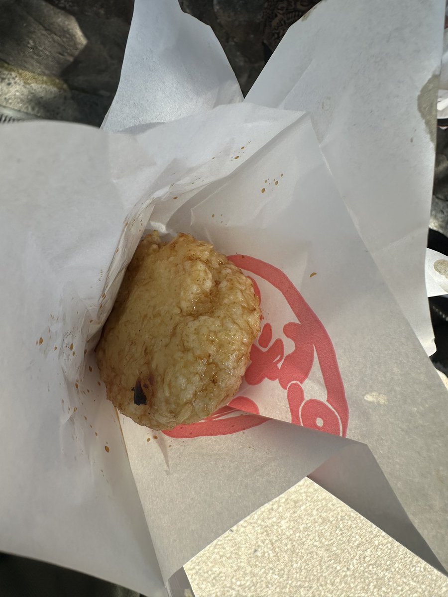farenizm's tweet photo. 宮島食べ歩き旅2日目！牡蠣づくし(朝は牡蠣カレーパン食べた)
宮島水族館も行って大満喫の大満足！ https://t.co/QoeOYWpERr