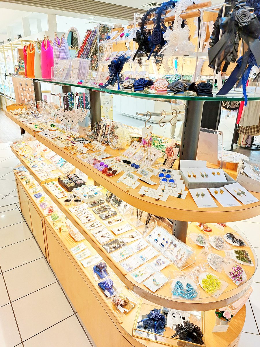 hakomittsu's tweet photo. てづくり雑貨店hakomittsu.
本日もopenしております(*^^*)

森ノ宮店18時、京阪モール本館１階(京橋駅直結)POPUPアトリカは20:30までお待ちしております♪
地図⇒ https://t.co/sn5MS5x5HR

#はこみっつ #ハンドメイド https://t.co/rrPAy7NJh9