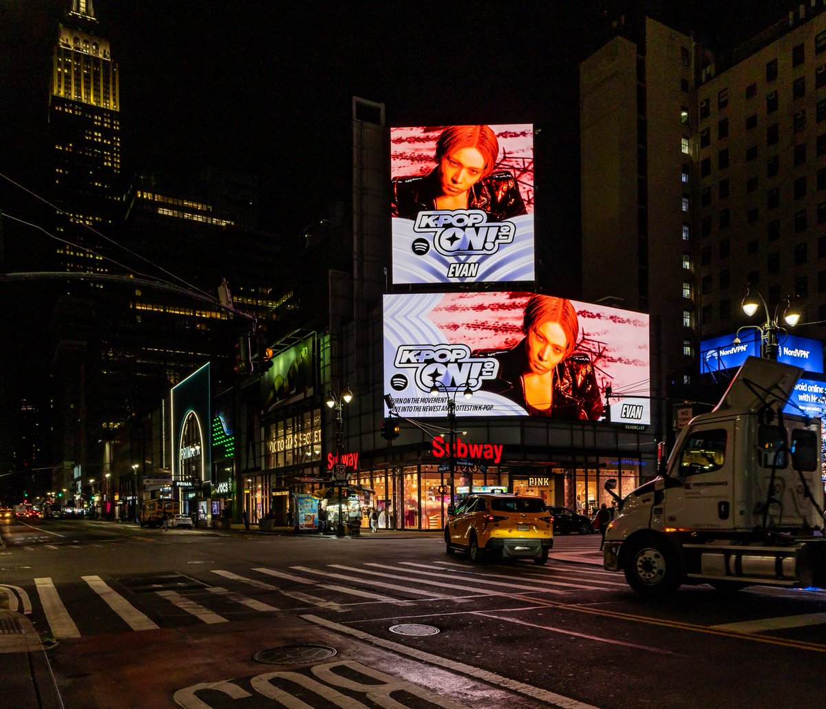 h_evva_n's tweet photo. Look, EVAN has arrived in NYC! ✨

Thank you @Spotify and @SpotifyKR for this special moment.
Go stream 'DEATH OF ME' on Spotify now!

🔗 https://t.co/Fw9u9Vg3a3

#EVAN #에반 #DEATH_OF_ME https://t.co/FuWQO52C03
